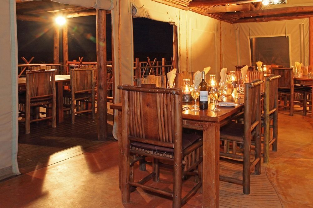 Xaus Lodge Twee Rivieren Ngoại thất bức ảnh