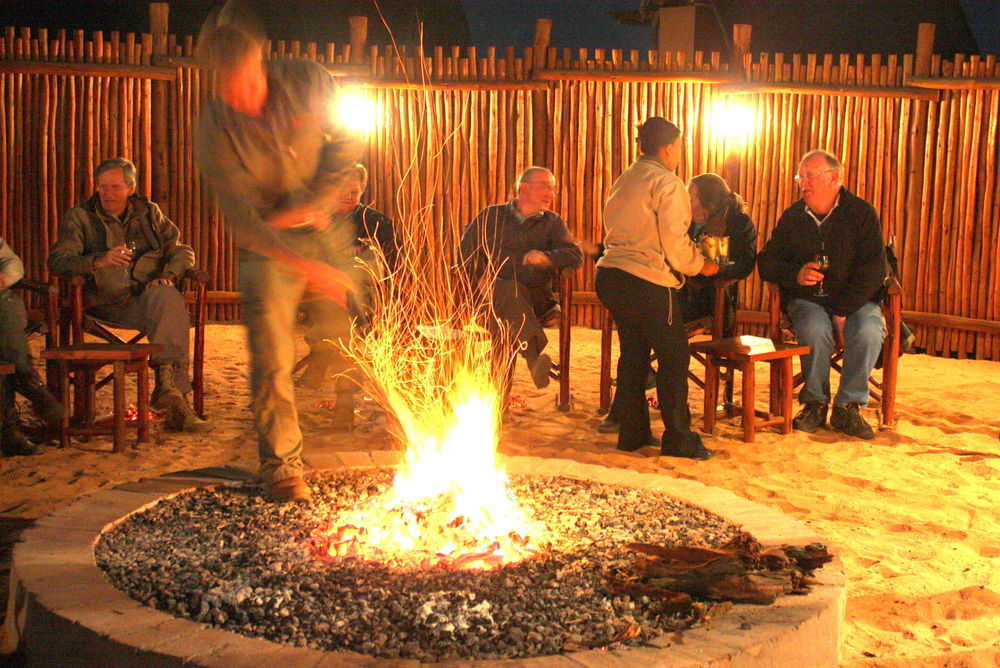 Xaus Lodge Twee Rivieren Ngoại thất bức ảnh