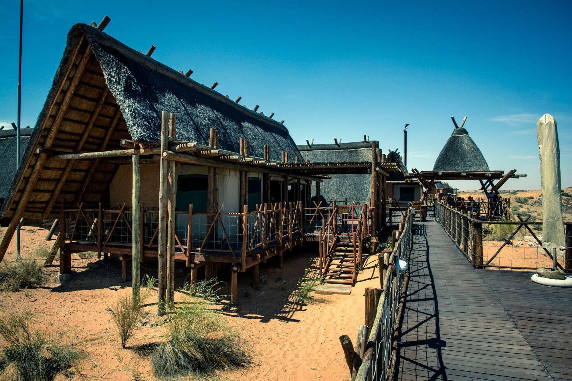 Xaus Lodge Twee Rivieren Ngoại thất bức ảnh
