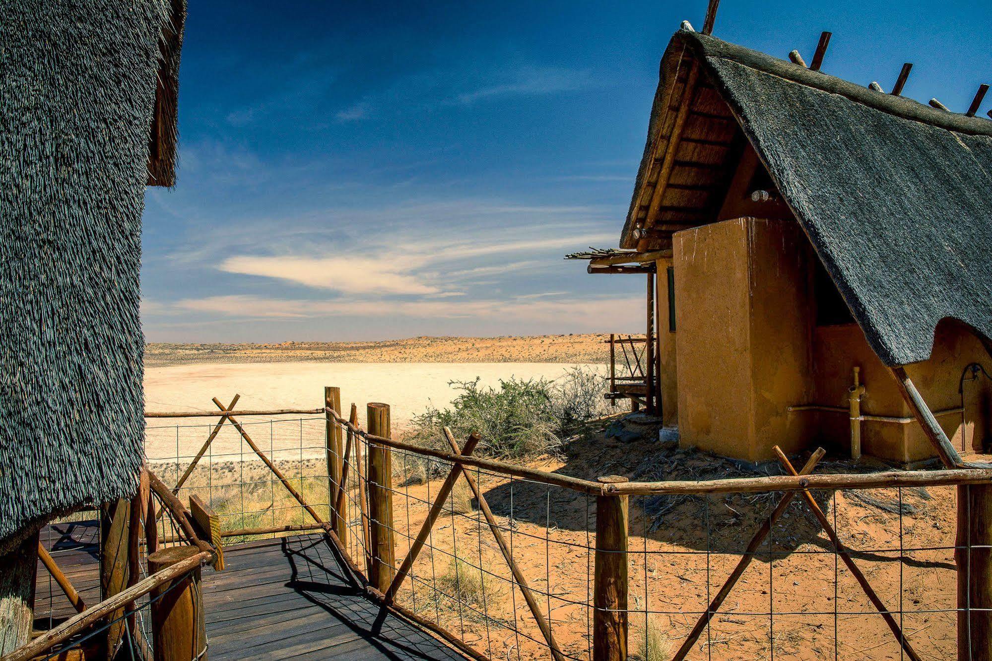 Xaus Lodge Twee Rivieren Ngoại thất bức ảnh