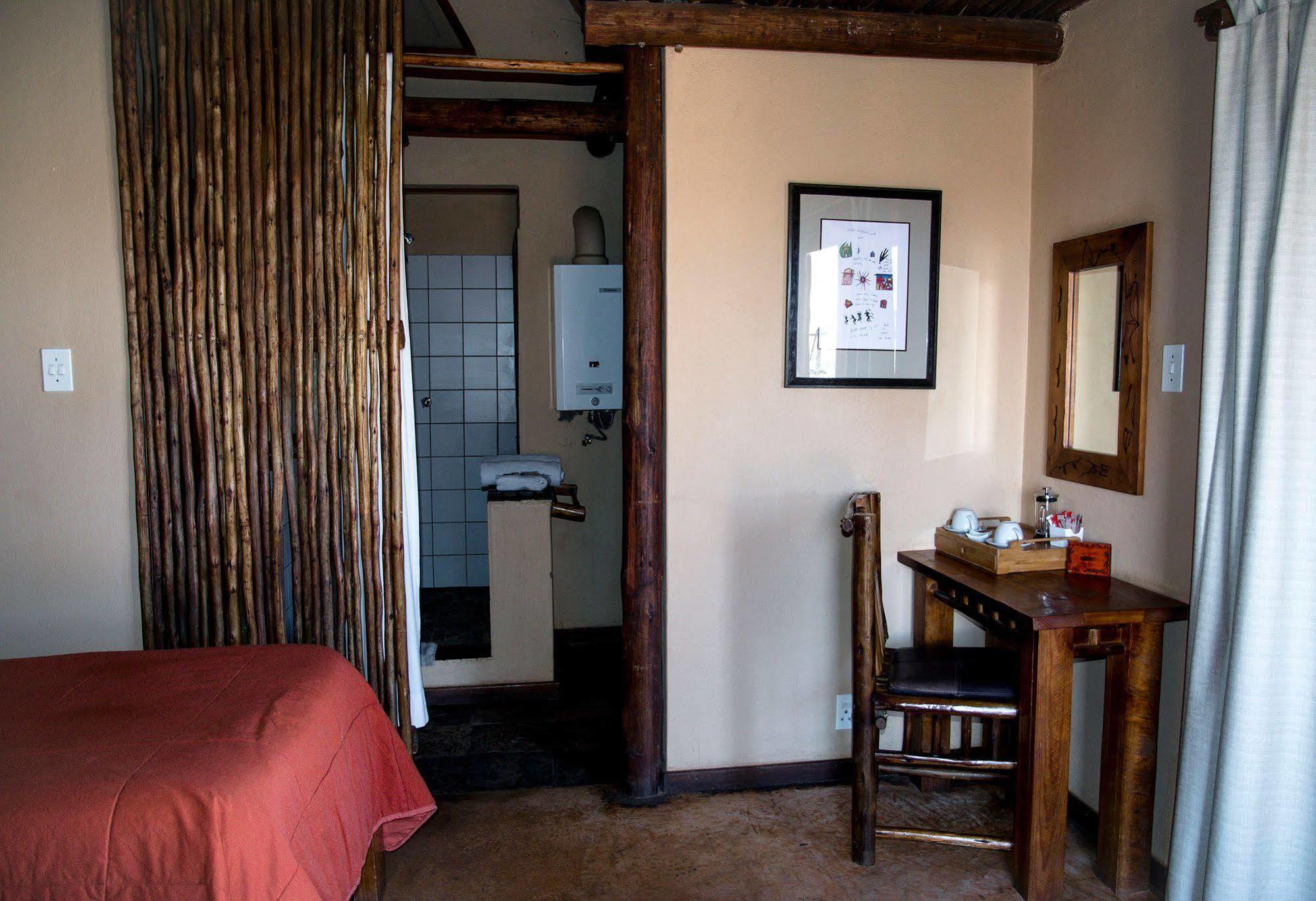 Xaus Lodge Twee Rivieren Ngoại thất bức ảnh