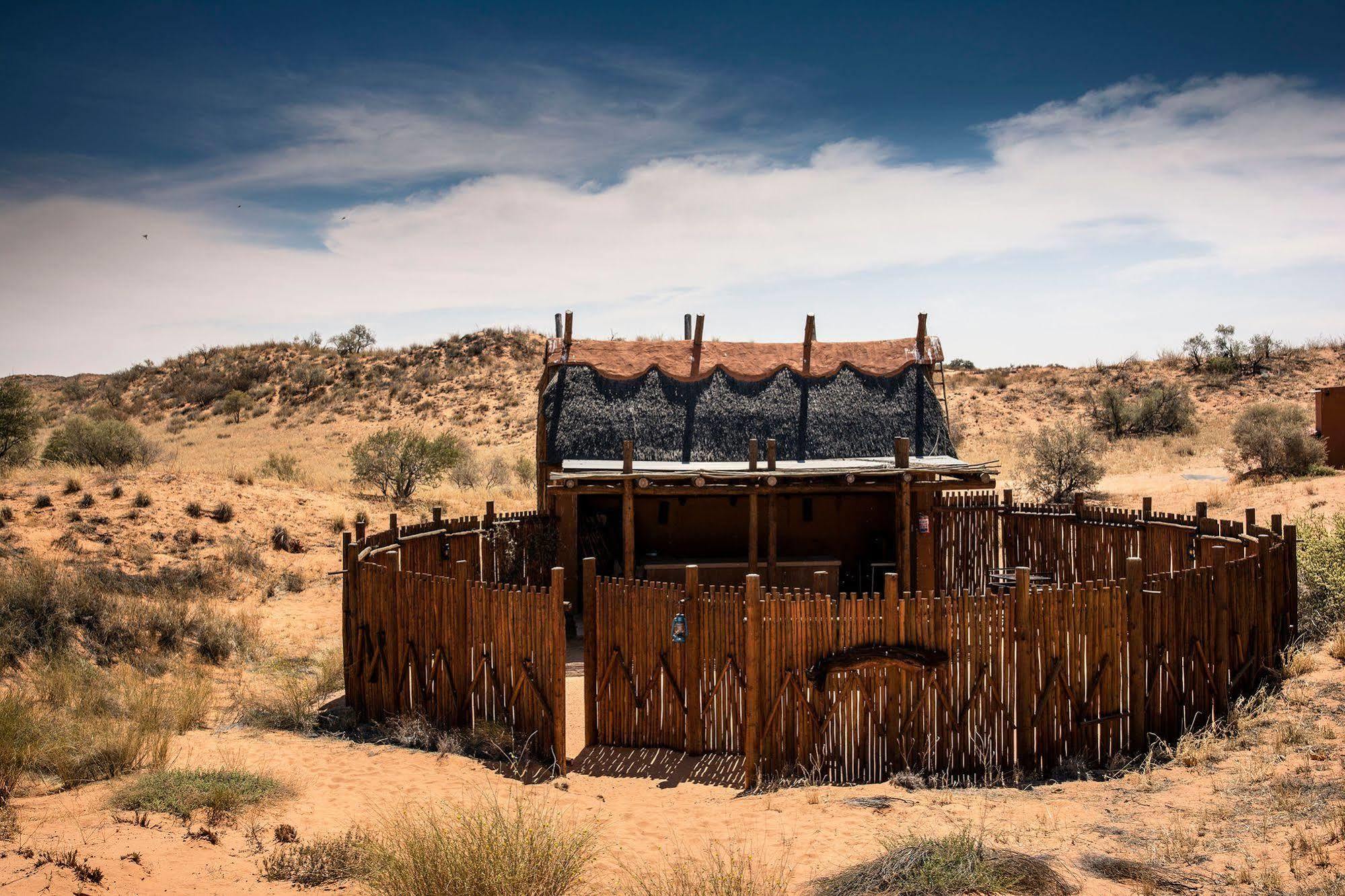 Xaus Lodge Twee Rivieren Ngoại thất bức ảnh